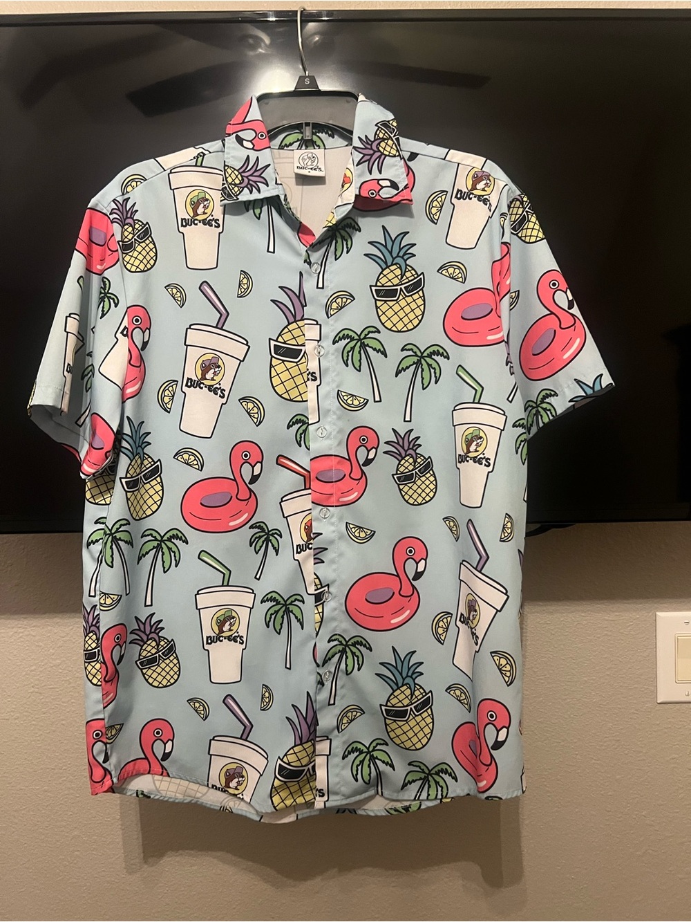 BUC-EE’S Men's Light Blue Tropical Print Short Sleeve Button-Down Shirt